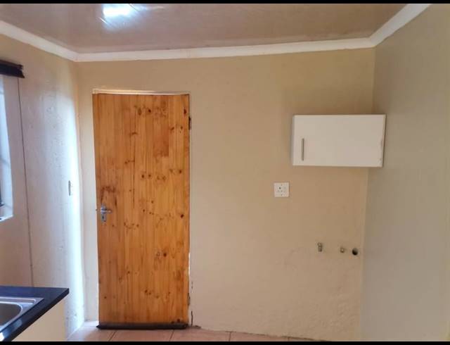 3 BEDROOM PROPERTY TO RENT IN GLEN RIDGE